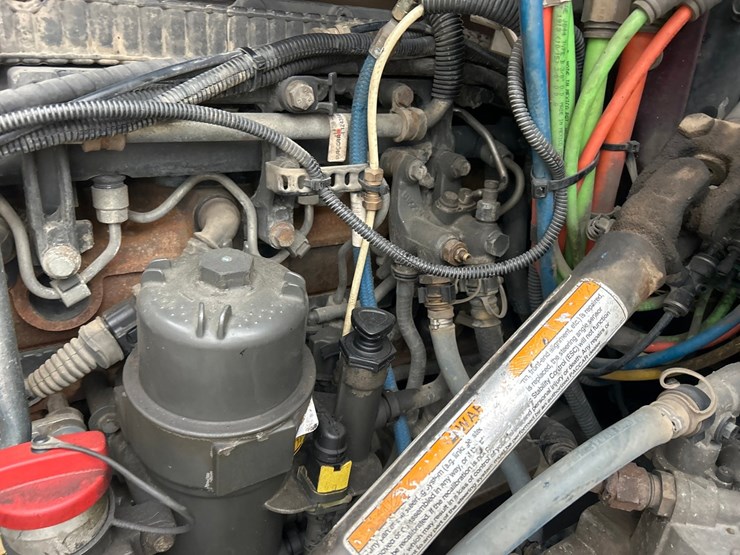 2016-kenworth-t680-image-44