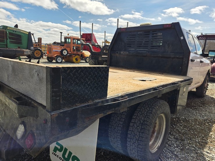 2019-dodge-3500hd-image-23