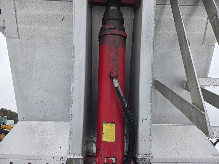 2002-axle-end-dump-image-11