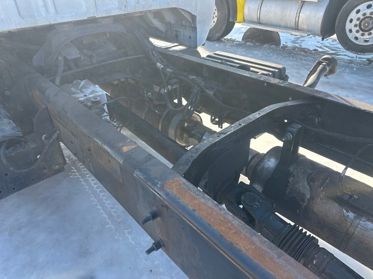 2012-ford-f650-image-19