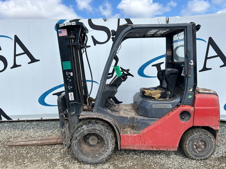 toyota-8fdu25-image-2