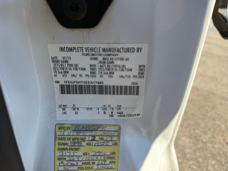 2014-ford-f550-xl-image-56