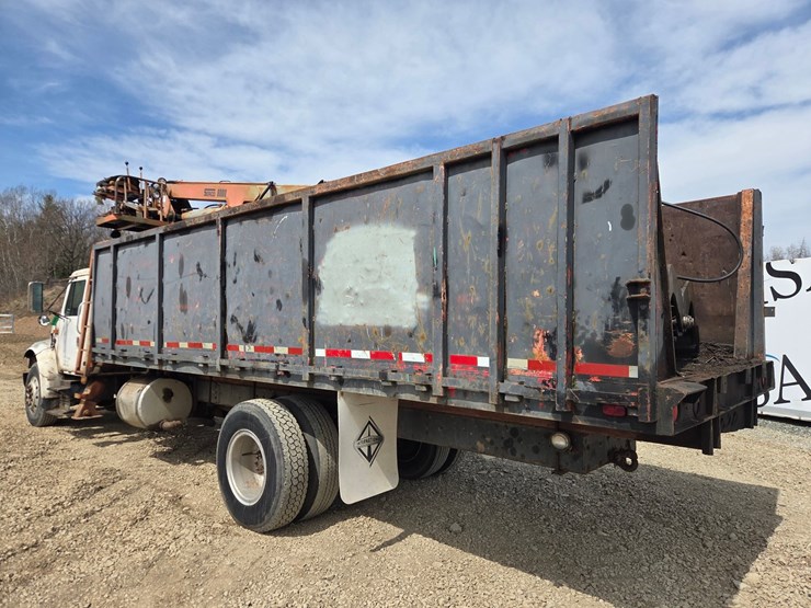 1990-international-4900-image-3