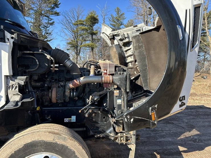 2020-kenworth-t880-image-33