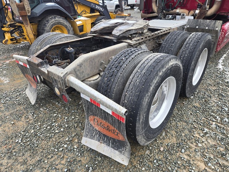 2007-peterbilt-387-image-31