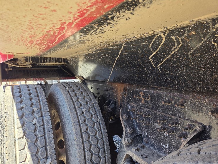 2019-international-hv613-image-40