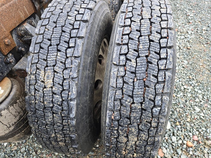 2017-kenworth-t680-image-96