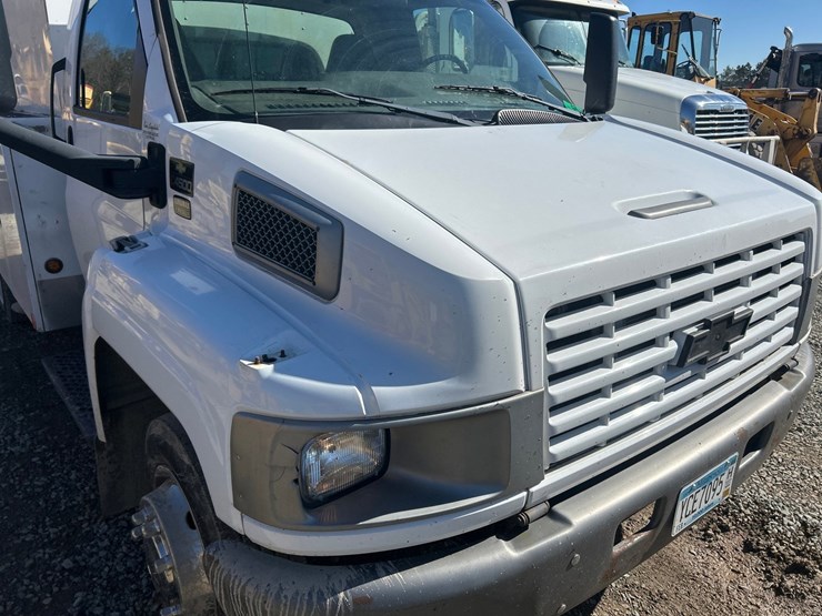 2008-chevrolet-kodiak-c4500-image-10