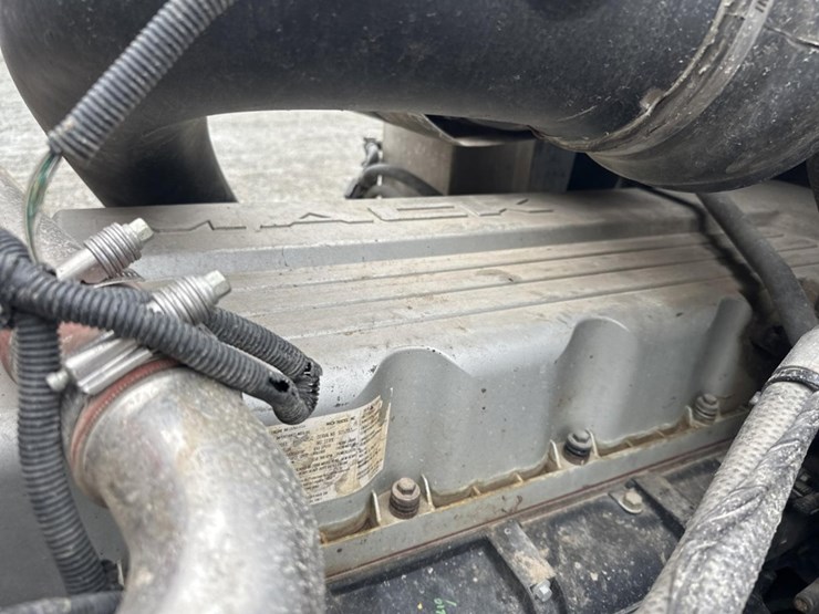 2009-massey-ferguson-8-image-44