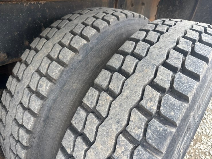 1986-mack-dm686s-image-65