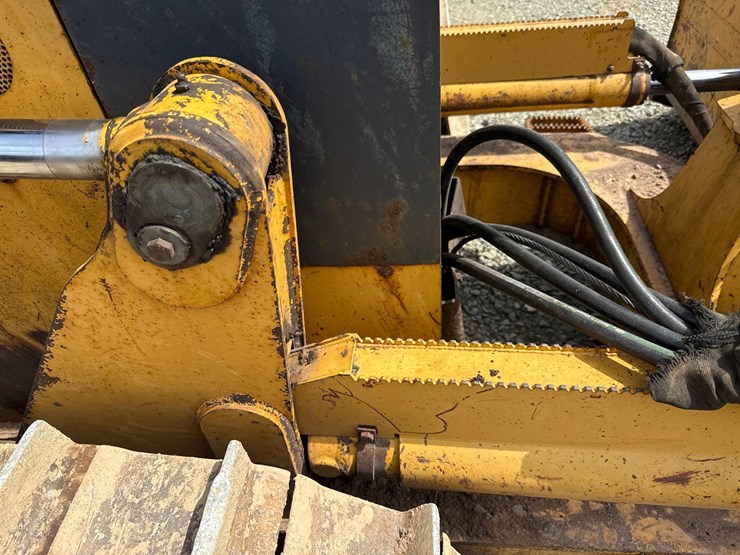 2002-deere-700h-lgp-image-13