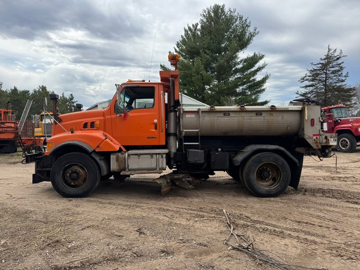 #2168-•-2001-sterling-4x2-snow-plow-truck-image-2