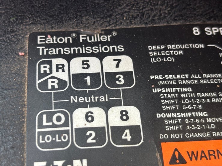 2006-international-7600-image-43