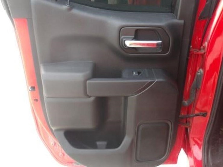 2023-chevrolet-1500-image-25