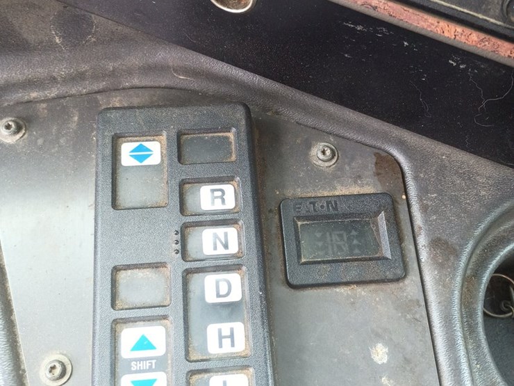 2000-international-9200i-image-30