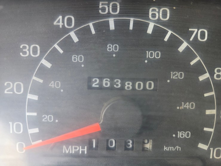 2000-ford-f650-image-64