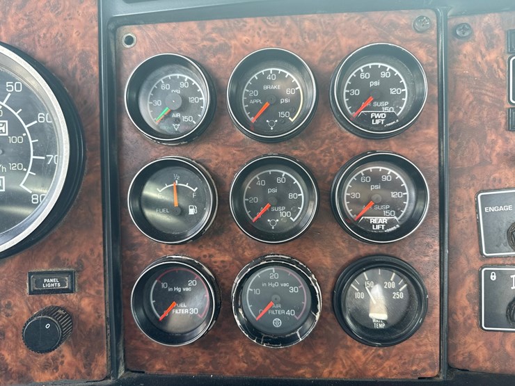 2005-kenworth-t800-image-67