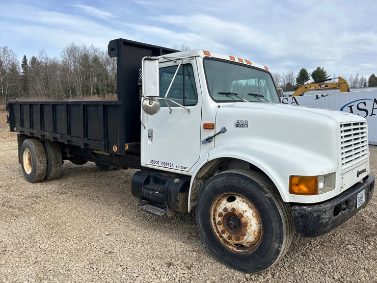 2000-international-4700-image-7