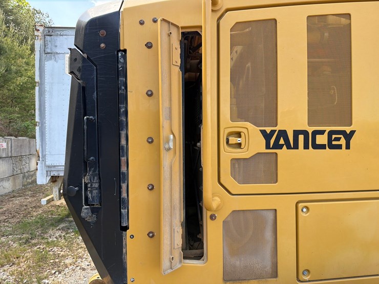 2018-caterpillar-12m3-image-76