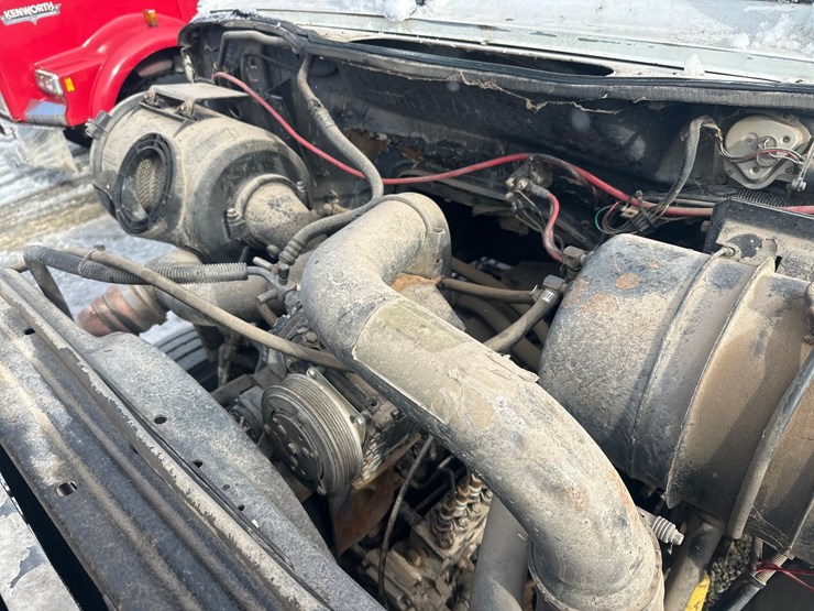 1995-international-8100-image-66