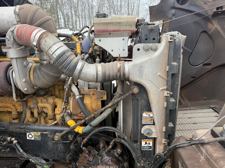 2011-kenworth-t800-image-46