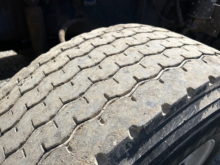 1994-massey-ferguson-8-image-80