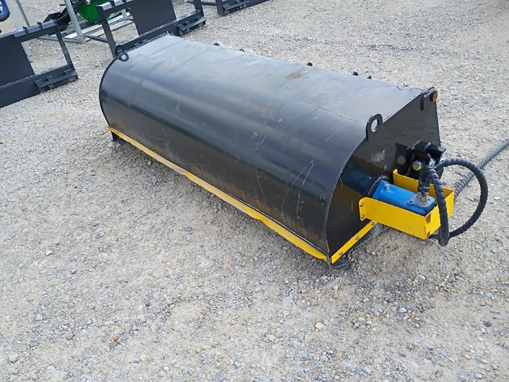 #23942-•-boxbroom-sweeper-skid-steer-attachment-image-2