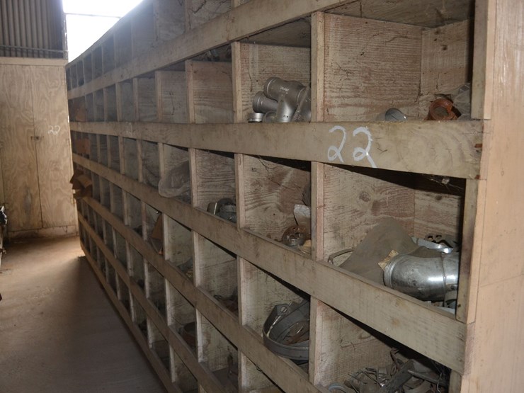 wooden-shelf-w/-pipe-fitting,-valves-and-pipe-hangers-image-4