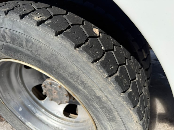 #1061-•-2016-ram-5500-heavy-duty-service-truck-image-47