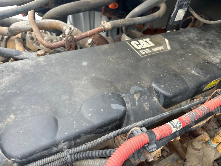 2009-caterpillar-c13-image-48