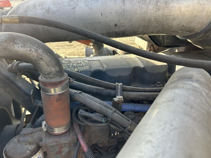 2003-massey-ferguson-8-image-46