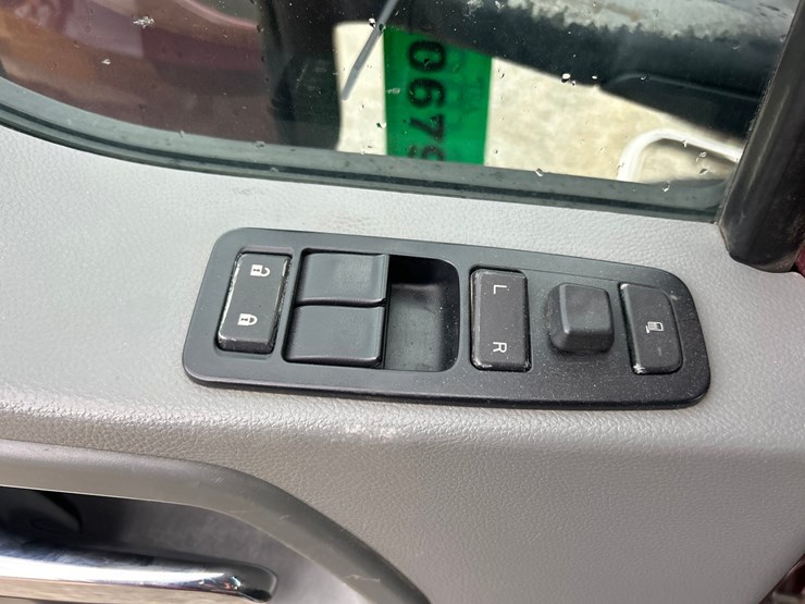 2016-kenworth-t680-image-60