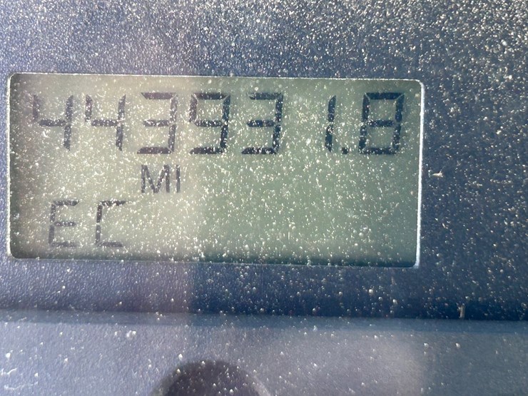 #1680-•-2003-freightliner-day-cab-truck-tractor-image-59