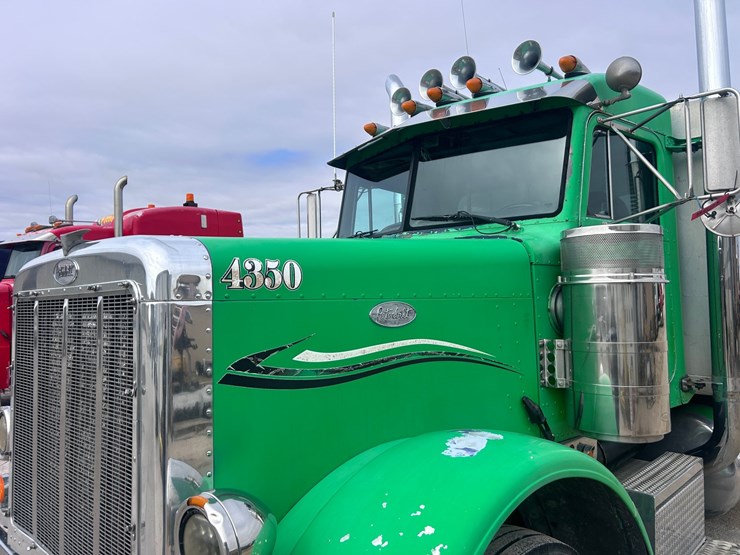 1999-peterbilt-379-image-10