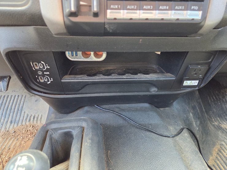 2019-dodge-3500hd-image-50