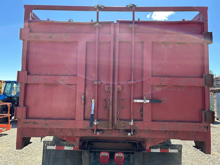 2023-ford-f750-image-17