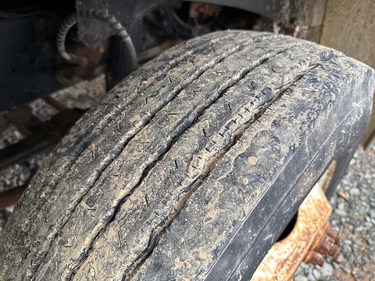 1993-ford-f700-image-84