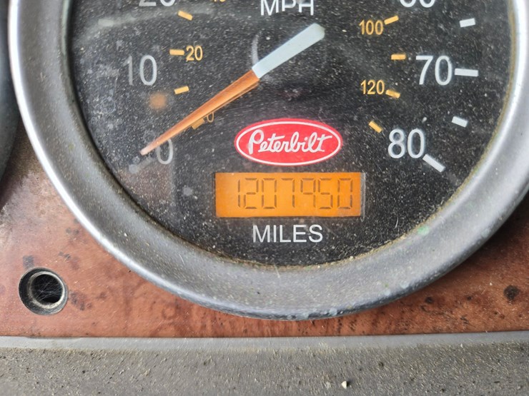 2007-peterbilt-387-image-87