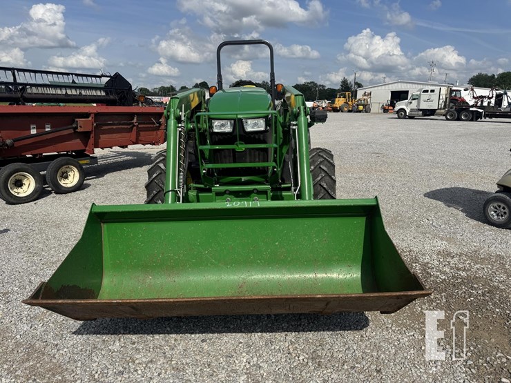 john-deere-5085m-image-2