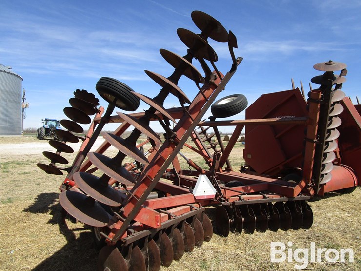 international-490-image-7