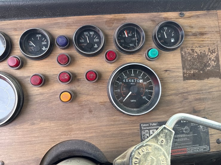 1996-western-star-4964s-image-63