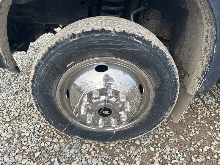 2006-ford-f550-image-55