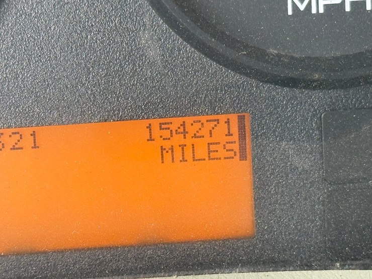 2012-international-7400-image-73