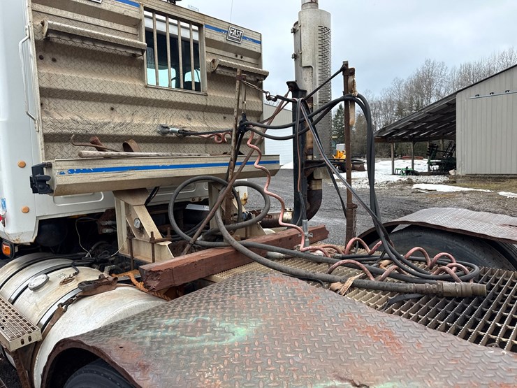 1996-mack-ch613-image-33