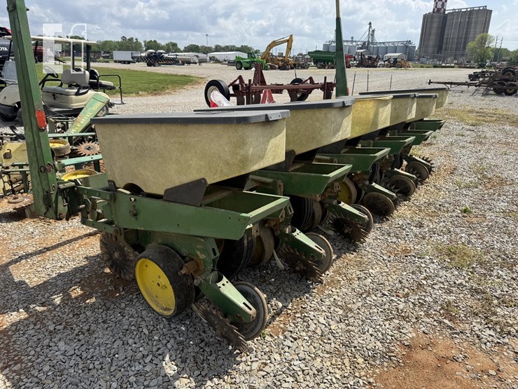 john-deere-7000-image-8