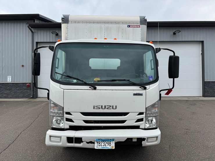 2019-isuzu-nrr-image-7