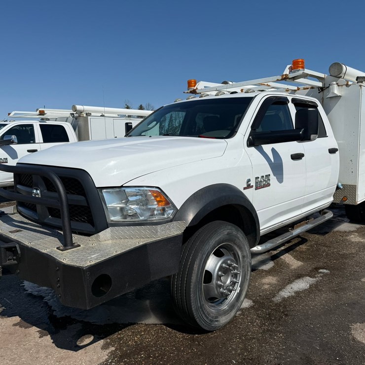 #1061 • 2016 Ram 5500 Heavy Duty Service Truck