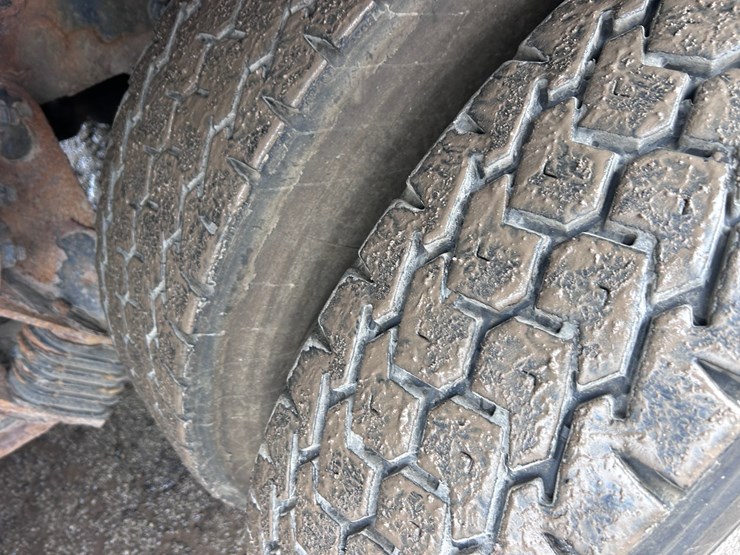 #1690-•-2013-international-7500-6x4-hydro-excavation-truck-image-71