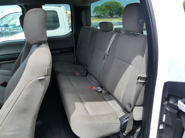 2017-ford-f150-xlt-image-8