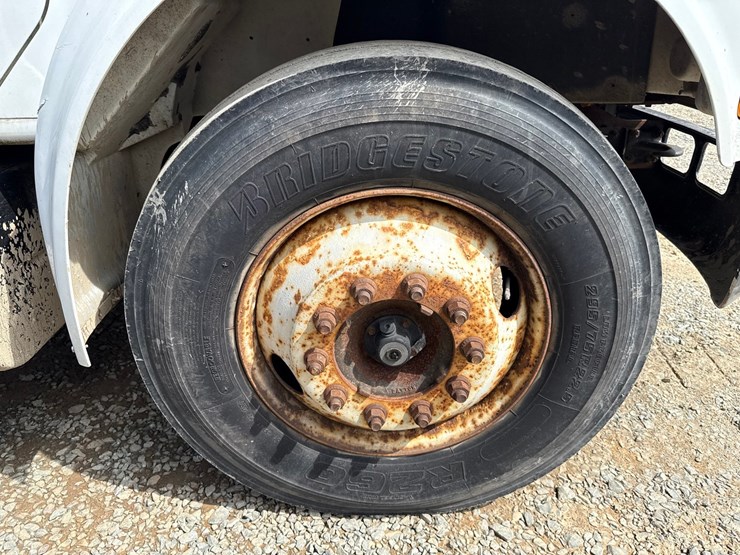 2000-international-4700-image-56